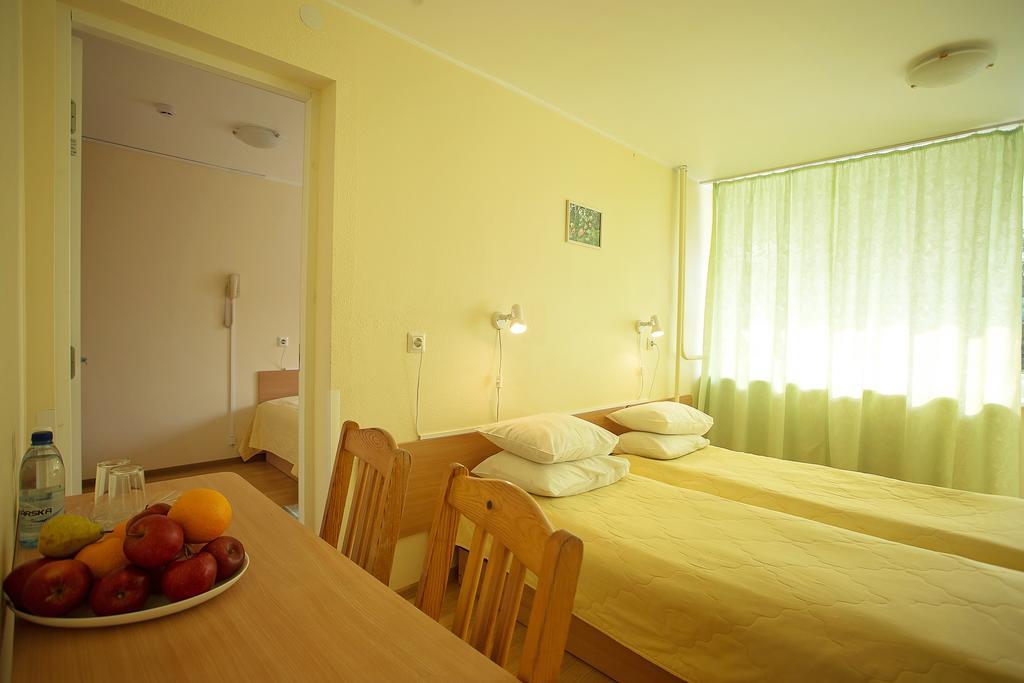 Varska Sanatorium Hotel Exterior photo